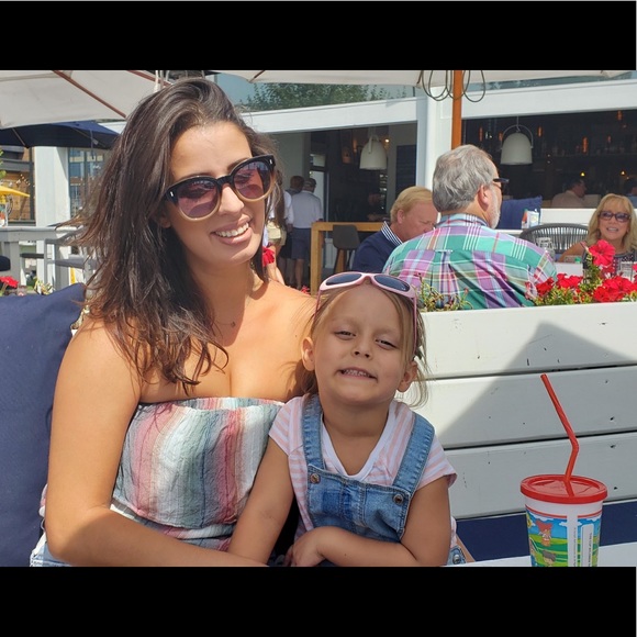 Meet your Posher, Jacqueline - Picture 1 of 1